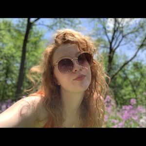 Meet your Posher, Jillian